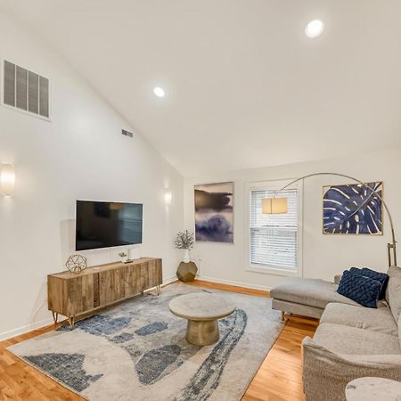 Charming 2Br Bungalow 4 Minutes To Duke University 더럼 외부 사진