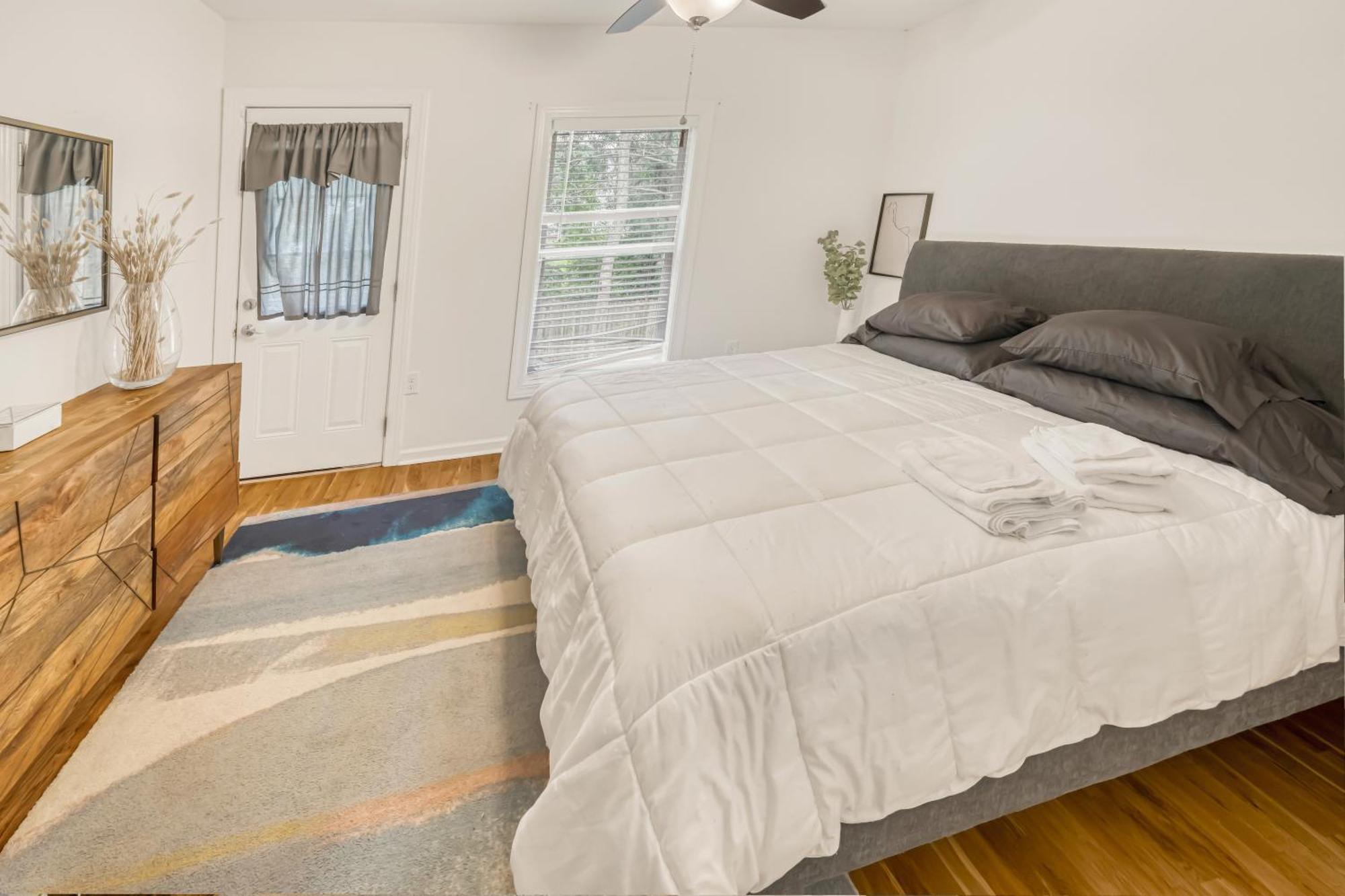 Charming 2Br Bungalow 4 Minutes To Duke University 더럼 외부 사진