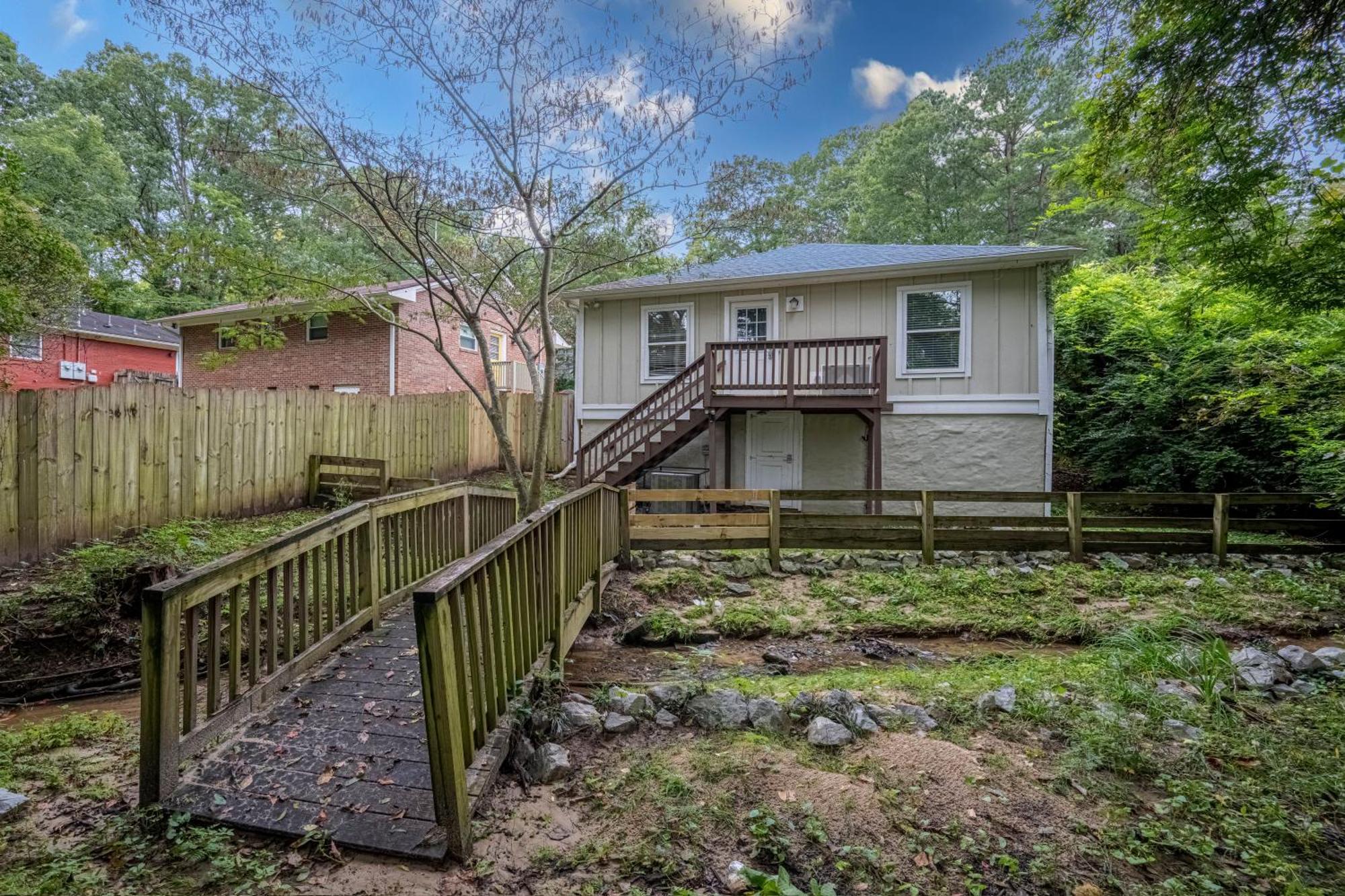 Charming 2Br Bungalow 4 Minutes To Duke University 더럼 외부 사진