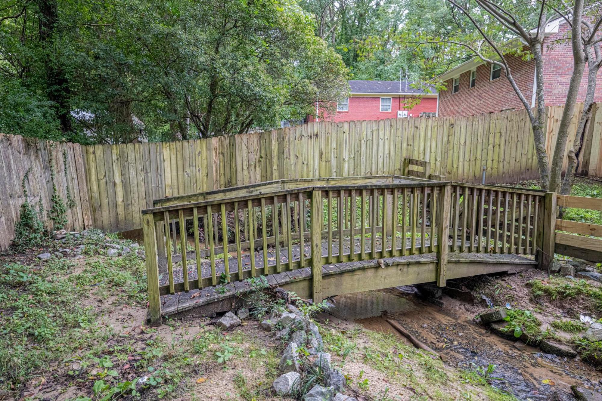 Charming 2Br Bungalow 4 Minutes To Duke University 더럼 외부 사진